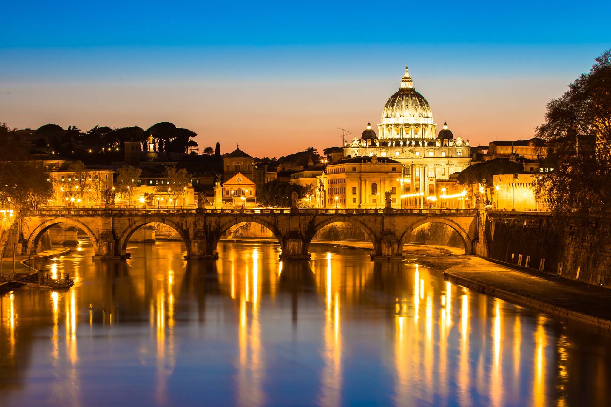 fabulous-village_tour-rome-by-night.jpg