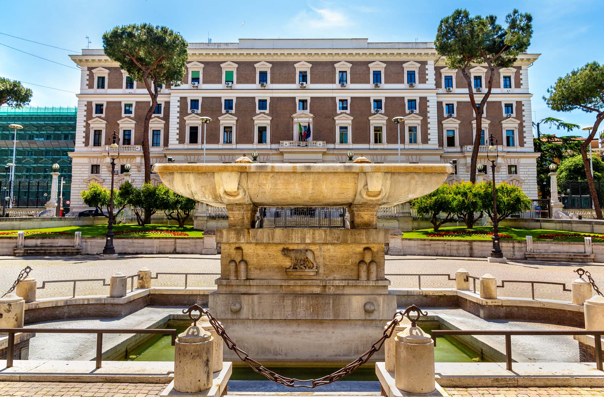 roma-camping-in-town_experience_7-hills_palazzo-del-viminale.jpg