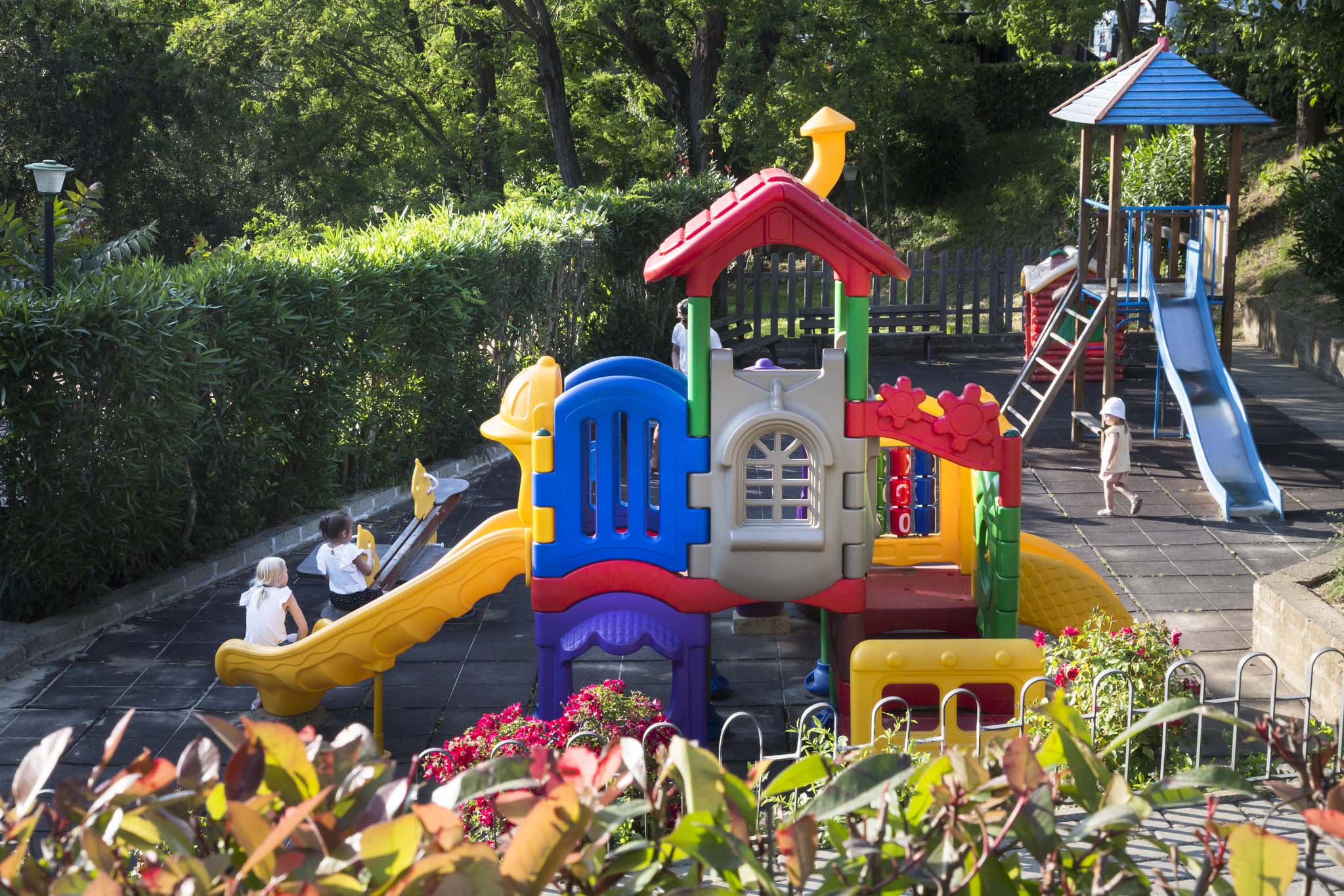 roma-camping-in-town_playground.jpg